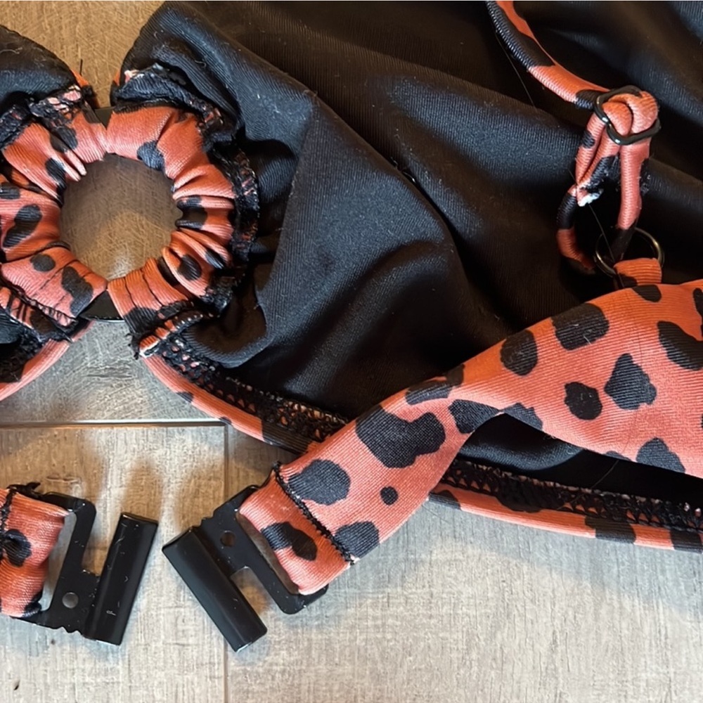 Leopard print bikini - Picture 4 of 4